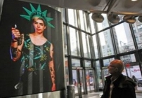 Embedded thumbnail for 2015 Public Art Network Year in Review: &amp;#039;New York Minute&amp;#039; 